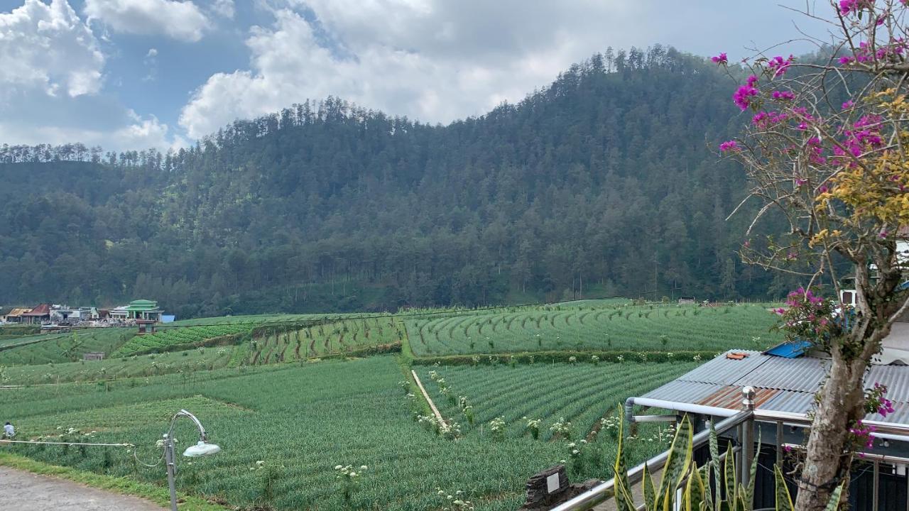 Villa Matahari Tawangmangu Powered By Cocotel Eksteriør bilde